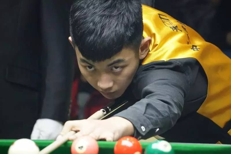 而边翼球员 而边翼球员