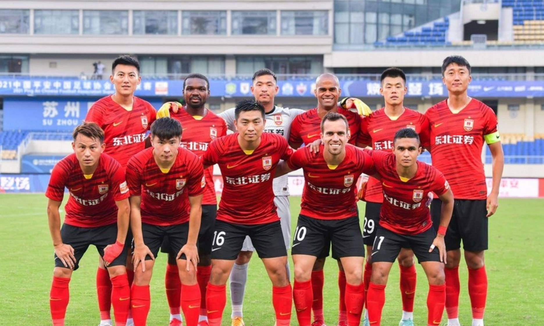 登顶当季联 登顶当季联